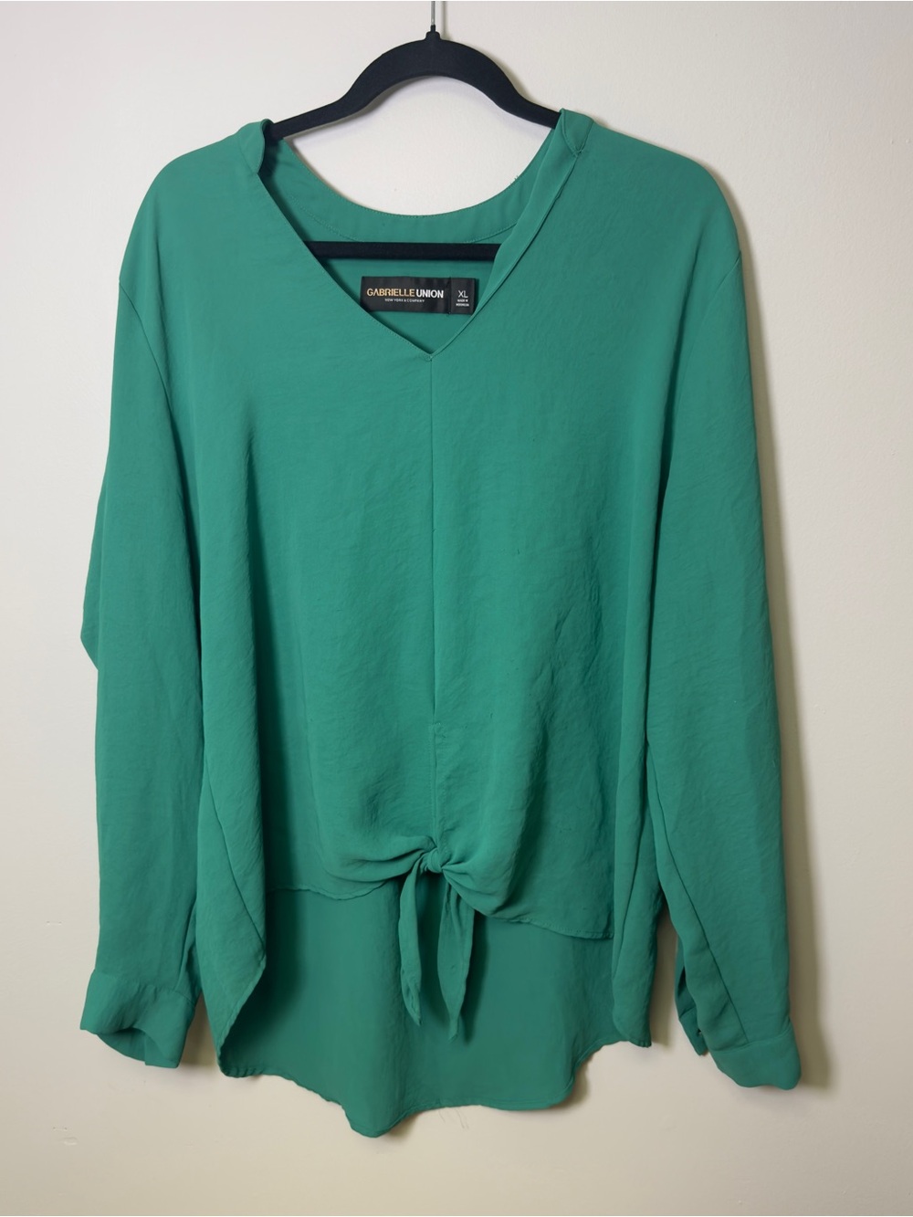 Gabrielle Union Green V-Neck Tie-Front Long Sleeve Top Blouse Size XL EUC